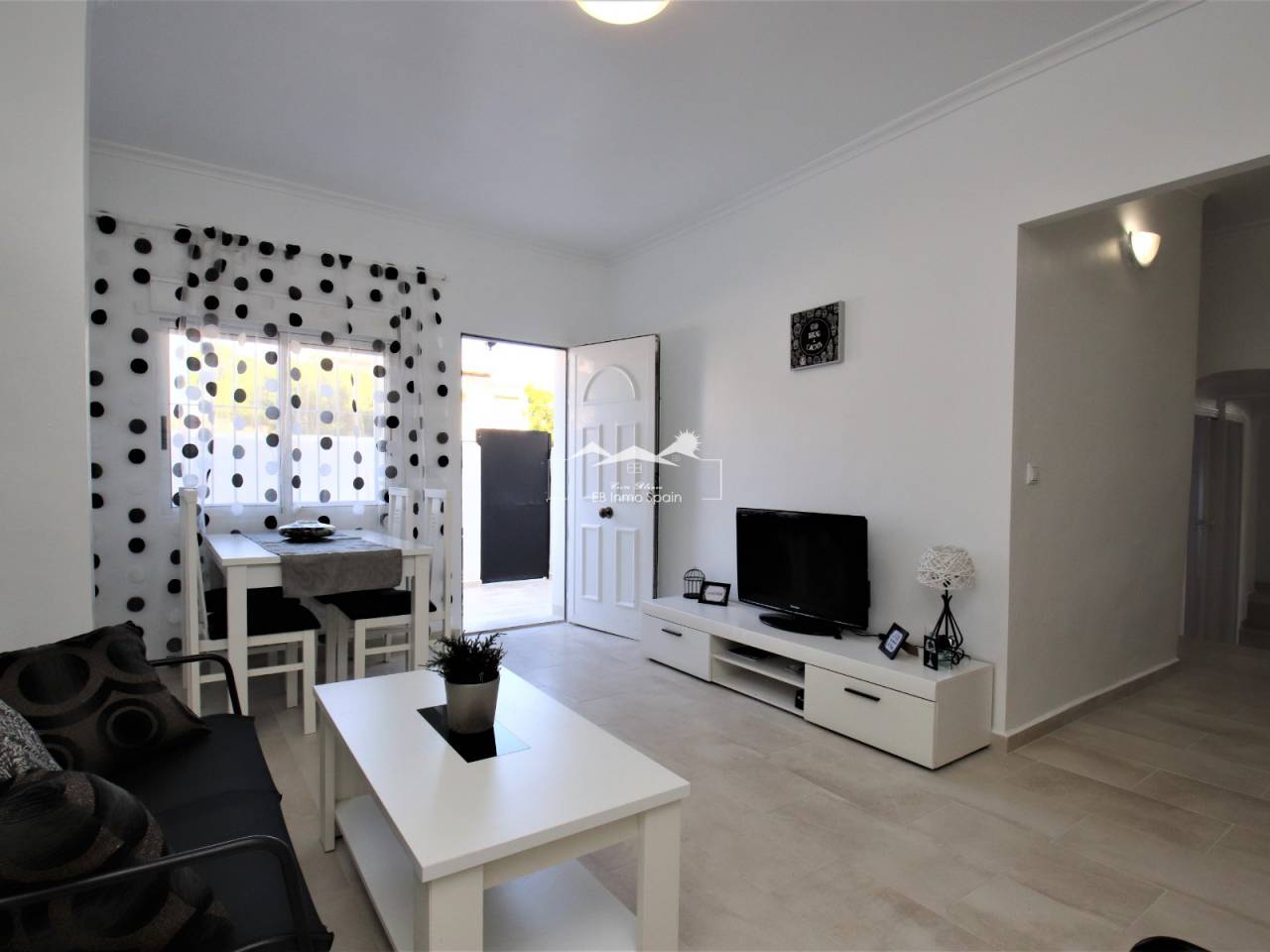 Adosado - Segunda mano - Torrevieja - EB80