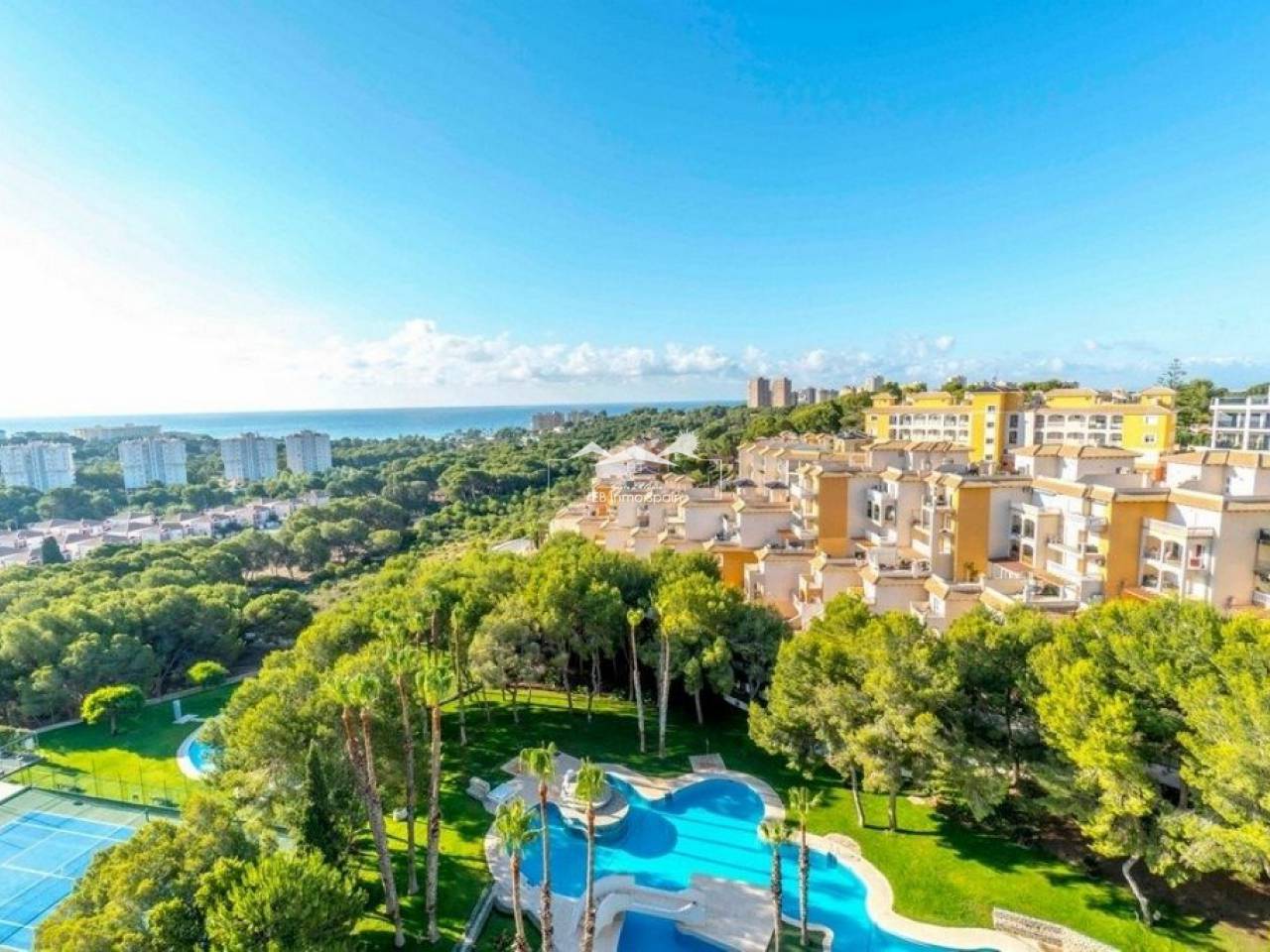 Apartamento - Alquiler a largo plazo - Orihuela Costa - UE-56198