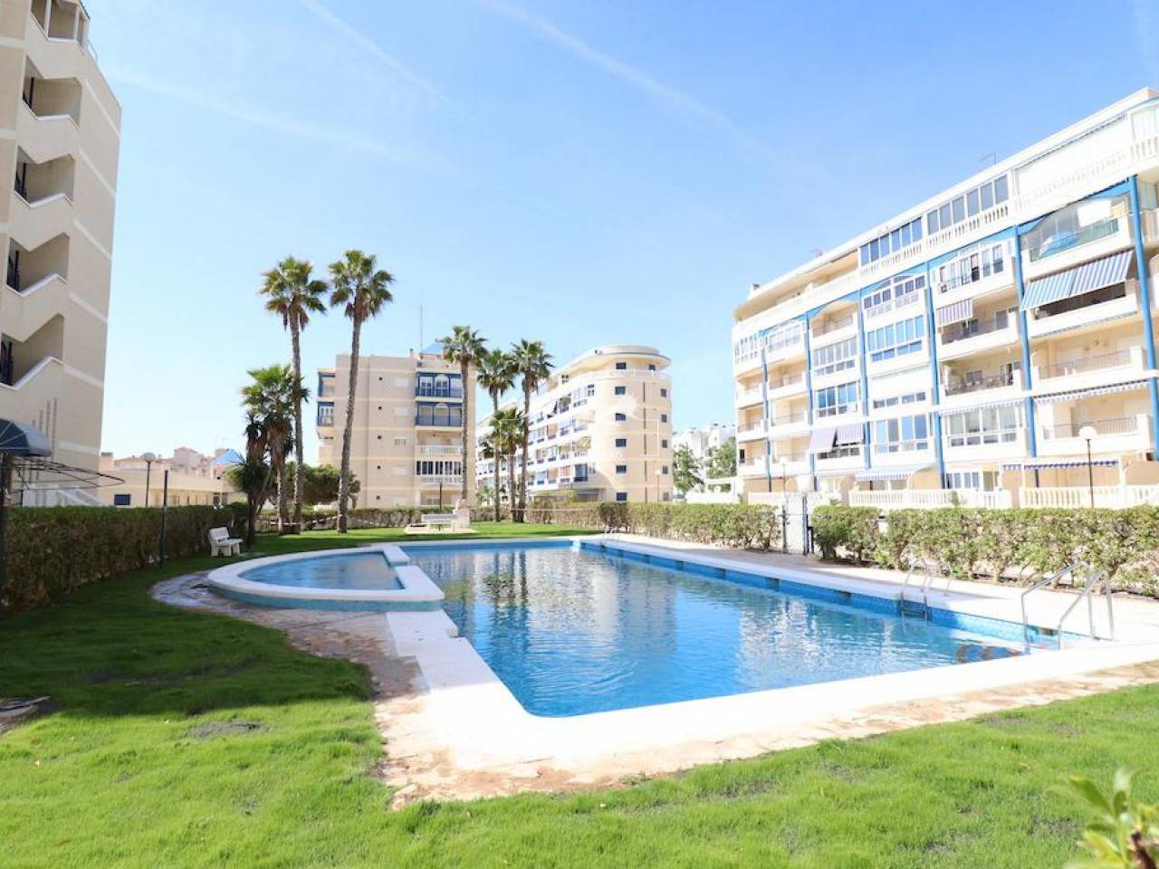 Apartamento - Segunda mano - Arenales del Sol - I-62196