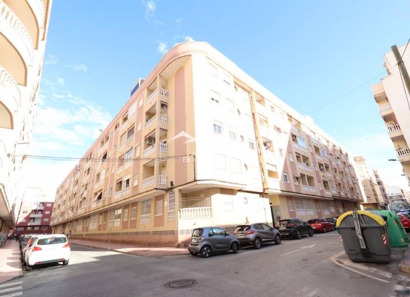 Apartamento - Segunda mano - Torrevieja - Centro