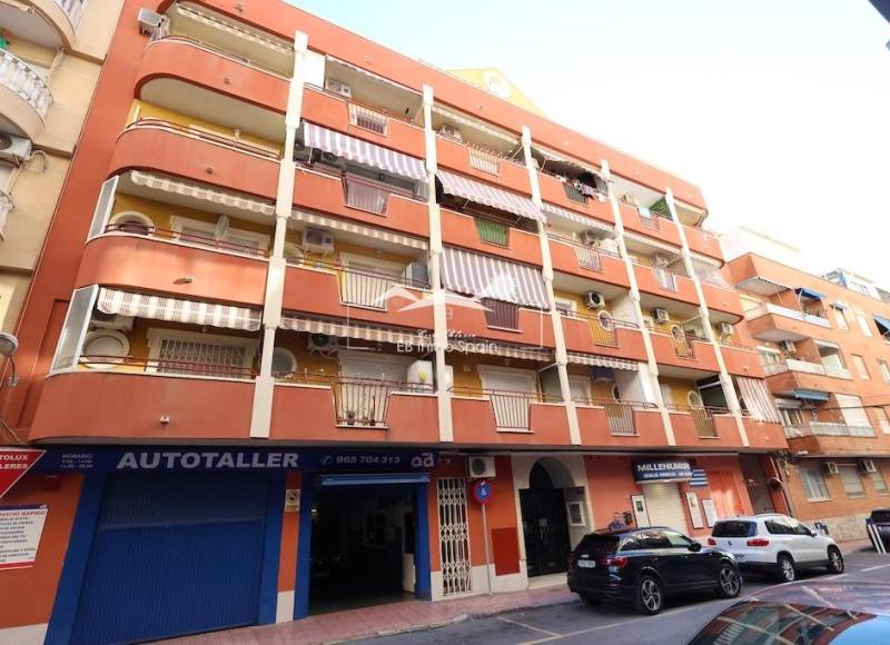Apartamento - Segunda mano - Torrevieja - Centro