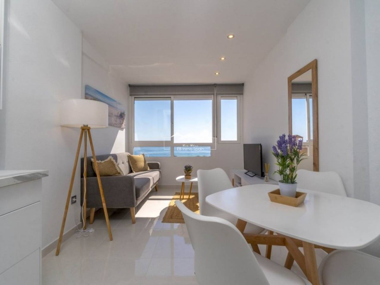 Apartamento - Segunda mano - Torrevieja - EBJU-20940