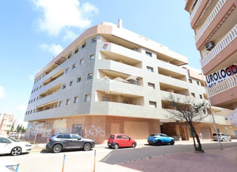 Apartamento - Segunda mano - Torrevieja - La Mata pueblo