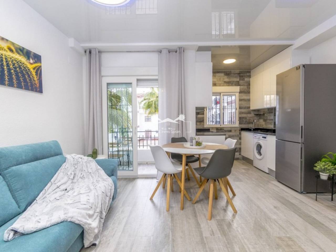 Apartment - Resale - Torrevieja - EBJU-20932