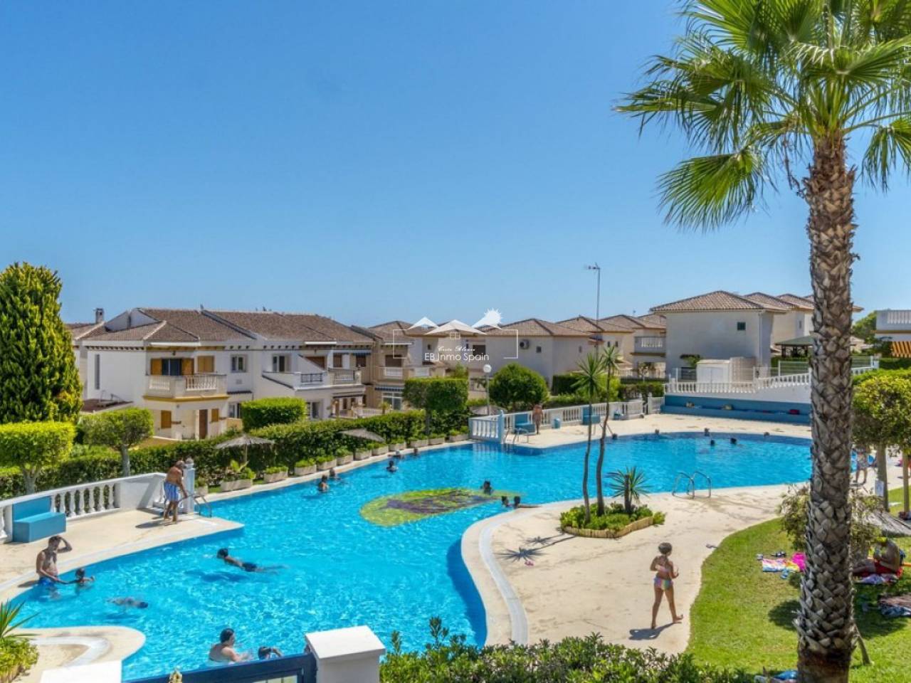 Apartment - Resale - Torrevieja - EBJU-43952