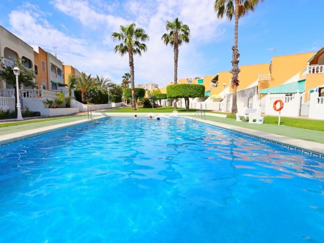 Bungalow - Segunda mano - Torrevieja - EBJU-72449