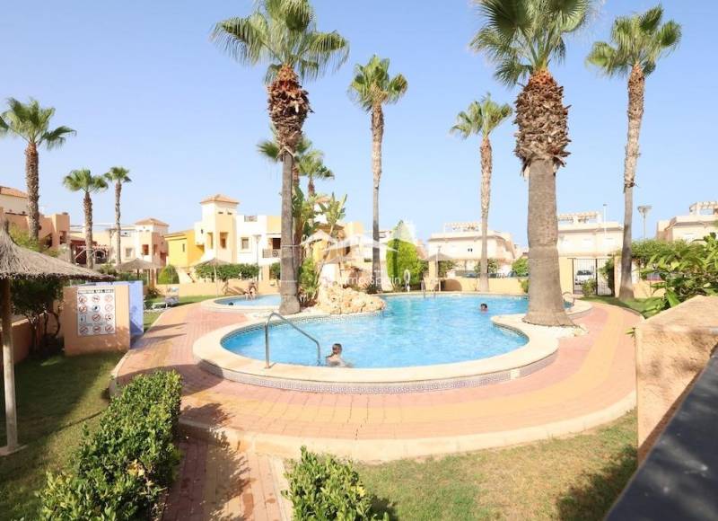 Bungalow - Segunda mano - Torrevieja - Los Altos