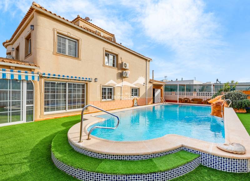 Chalet - Resale - Torrevieja - Torrevieja