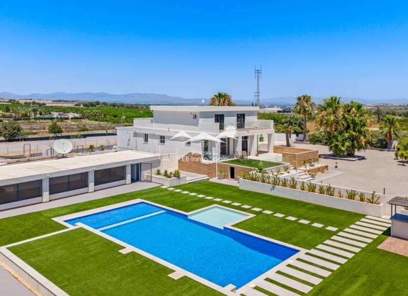 Country estate - Resale - Los Montesinos - La Herrada
