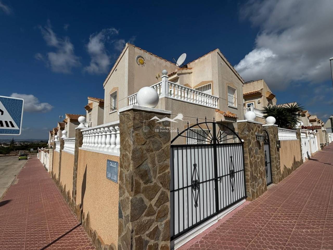 Detached House / Villa - Seconde main - Ciudad Quesada - JPS-23670