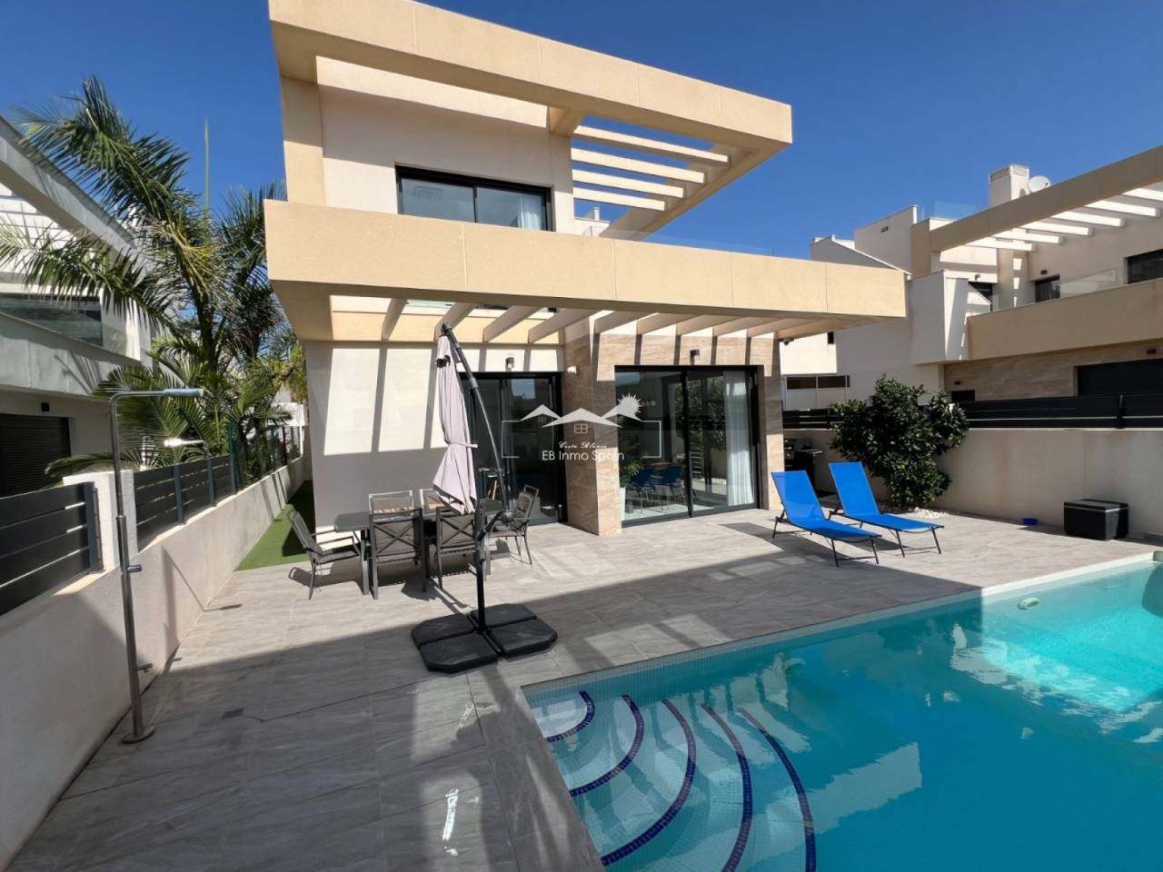 Detached House / Villa - Segunda mano - Los Montesinos - JPS-44103