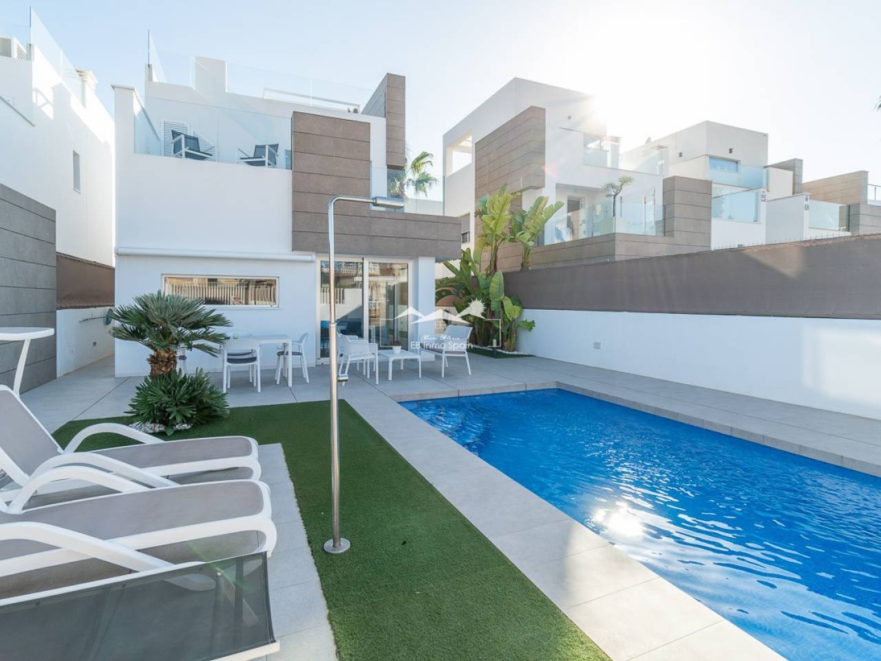 House - Detached Villa - Seconde main - Guardamar del Segura - J-48518