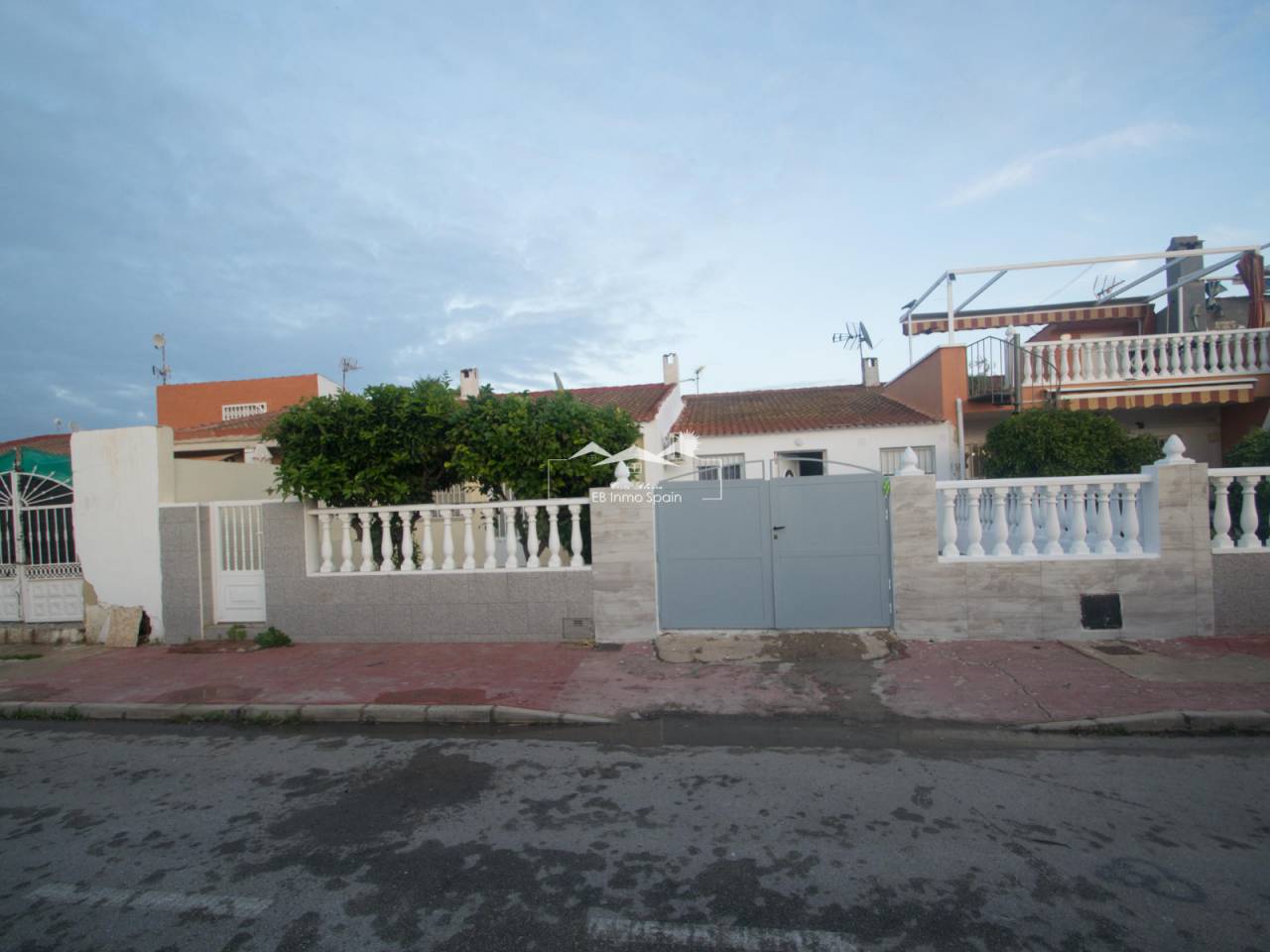 Maison mitoyenne - Seconde main - Torrevieja - EB1012