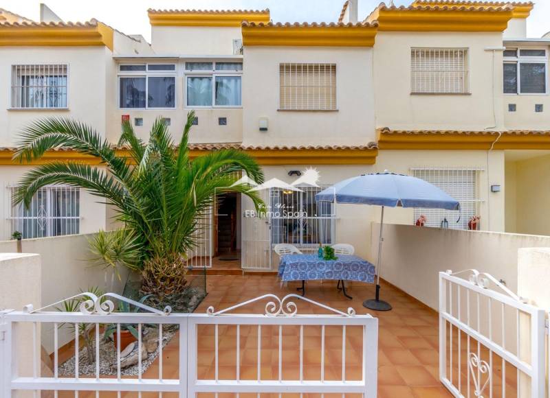 terraced house - Resale - Orihuela Costa - Campoamor