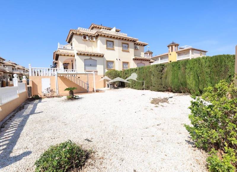 terraced house - Segunda mano - Orihuela Costa - Montezenia