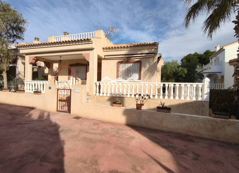 Villa - Resale - Algorfa - Montemar