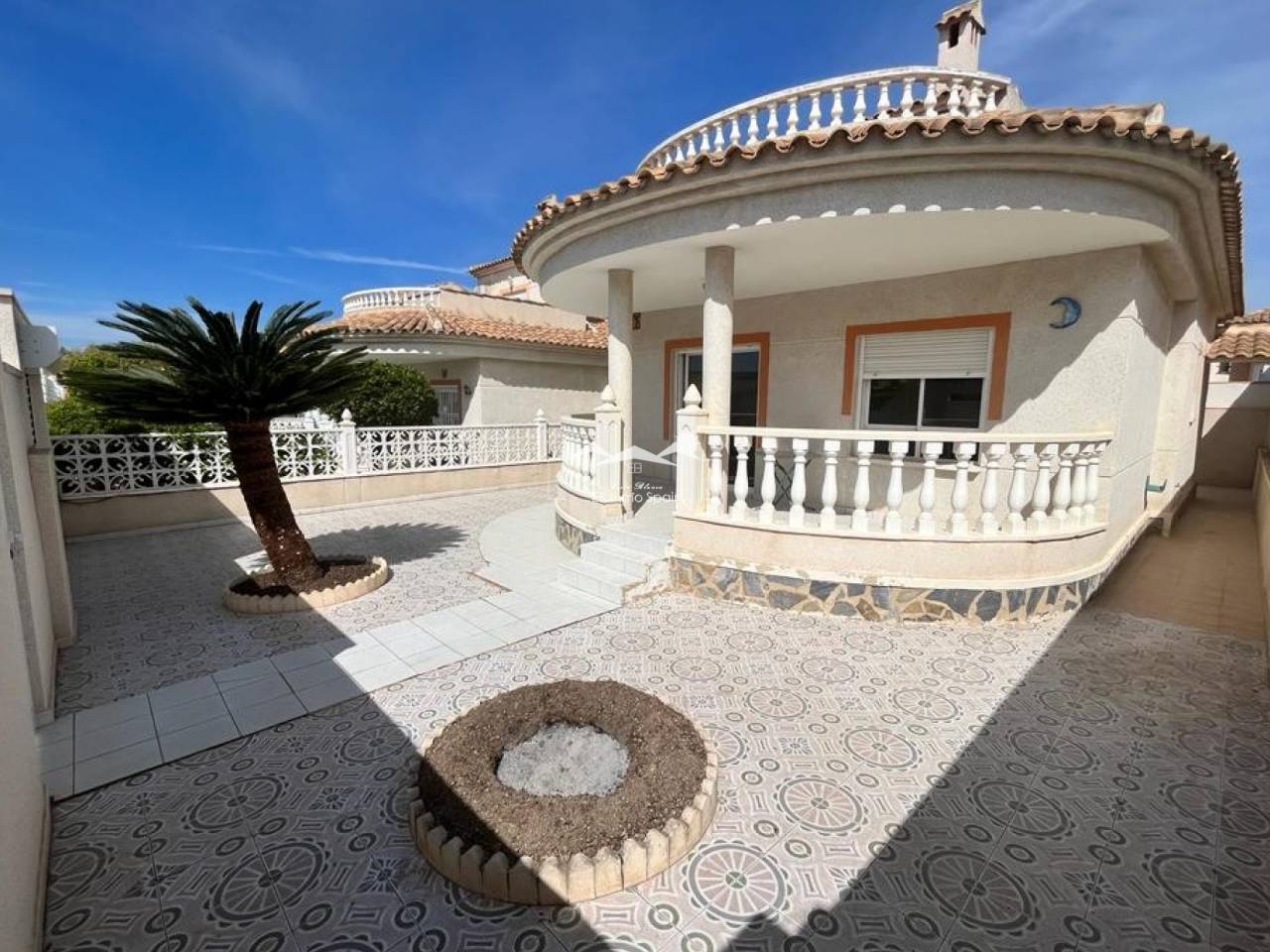 Villa - Resale - Benijófar - JPS-35847