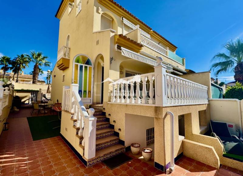 Villa - Resale - Benimar - Benimar