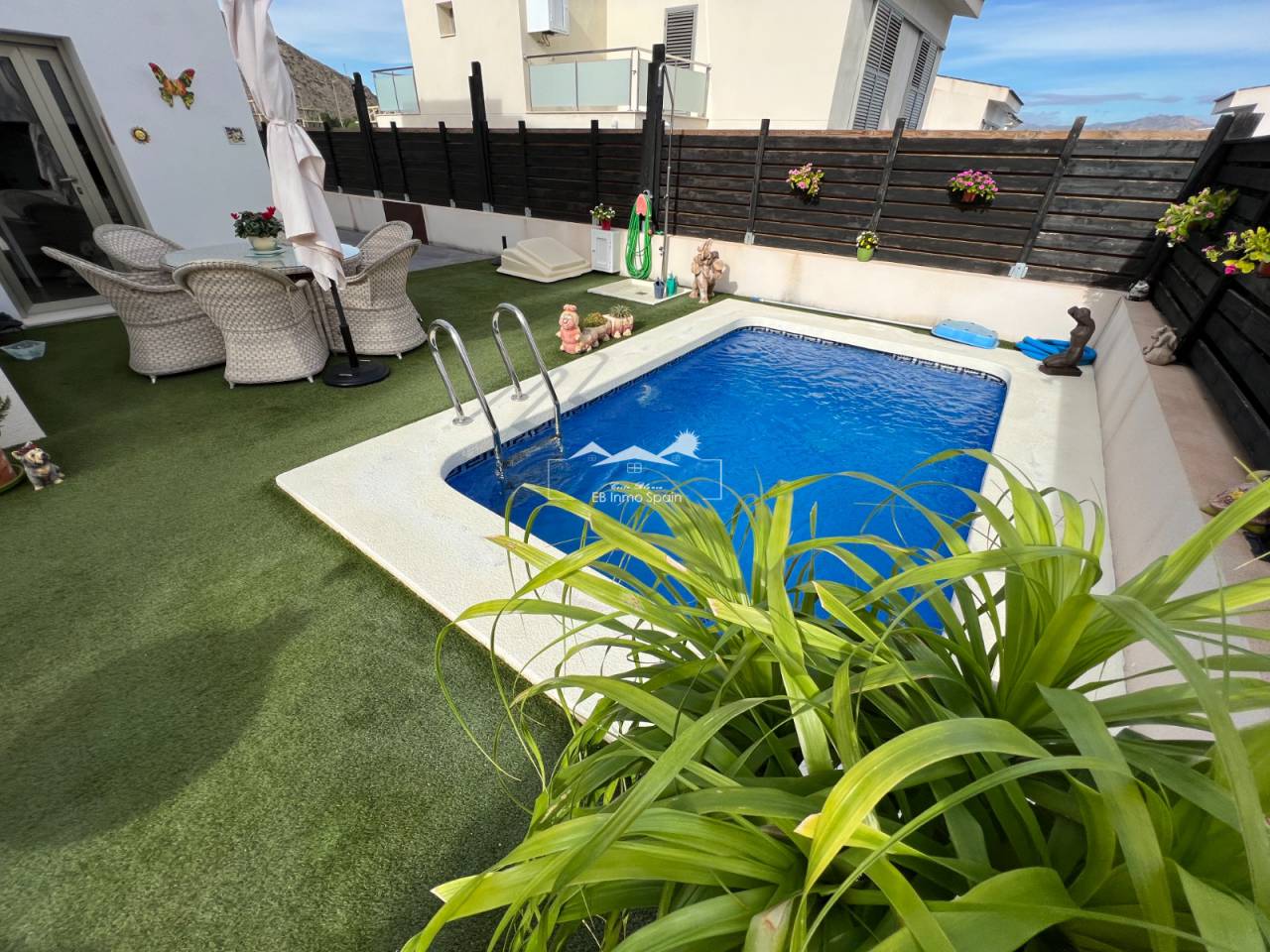 Villa - Resale - Cox - EB2411