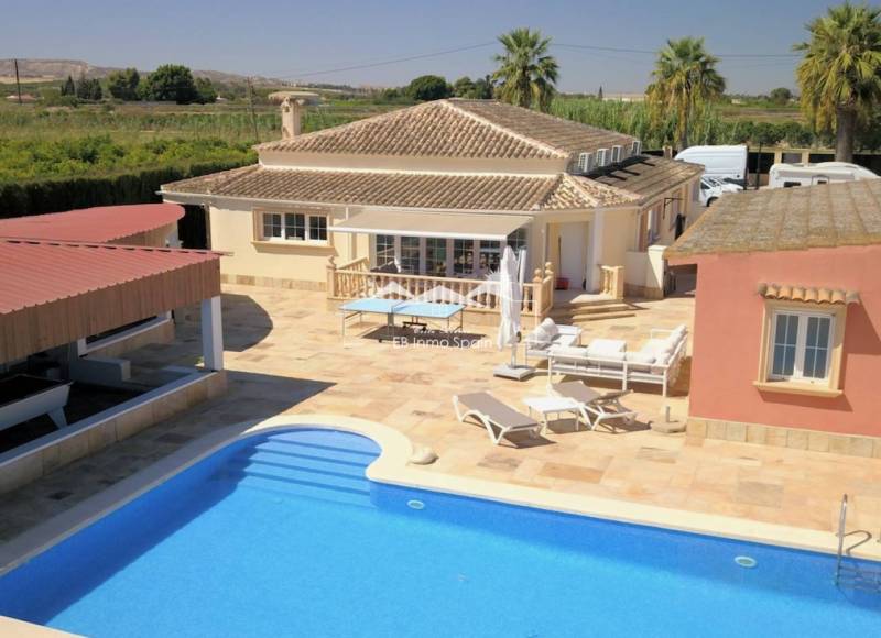 Villa - Resale - Las Heredades - Heredades