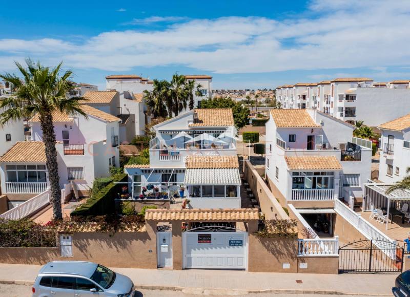 Villa - Resale - Orihuela Costa - Punta Prima