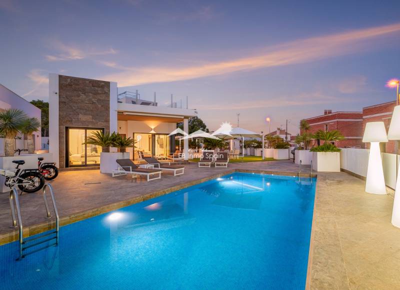 Villa - Resale - Orihuela Costa - Villamartin