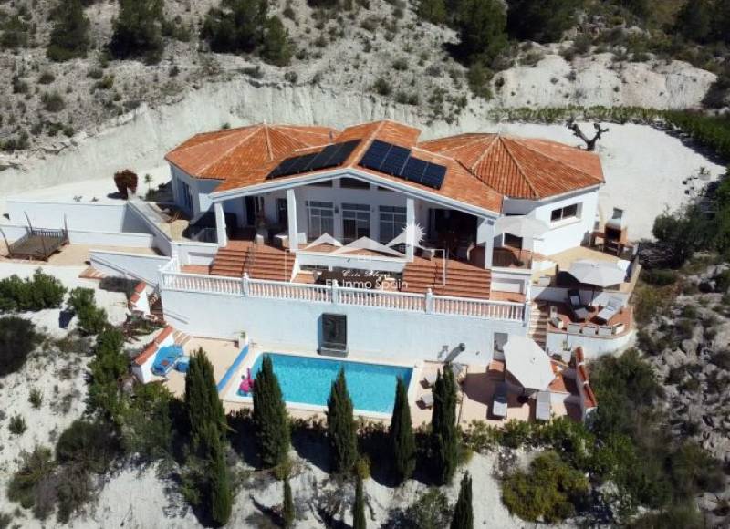 Villa - Resale - Petrer - Petrer