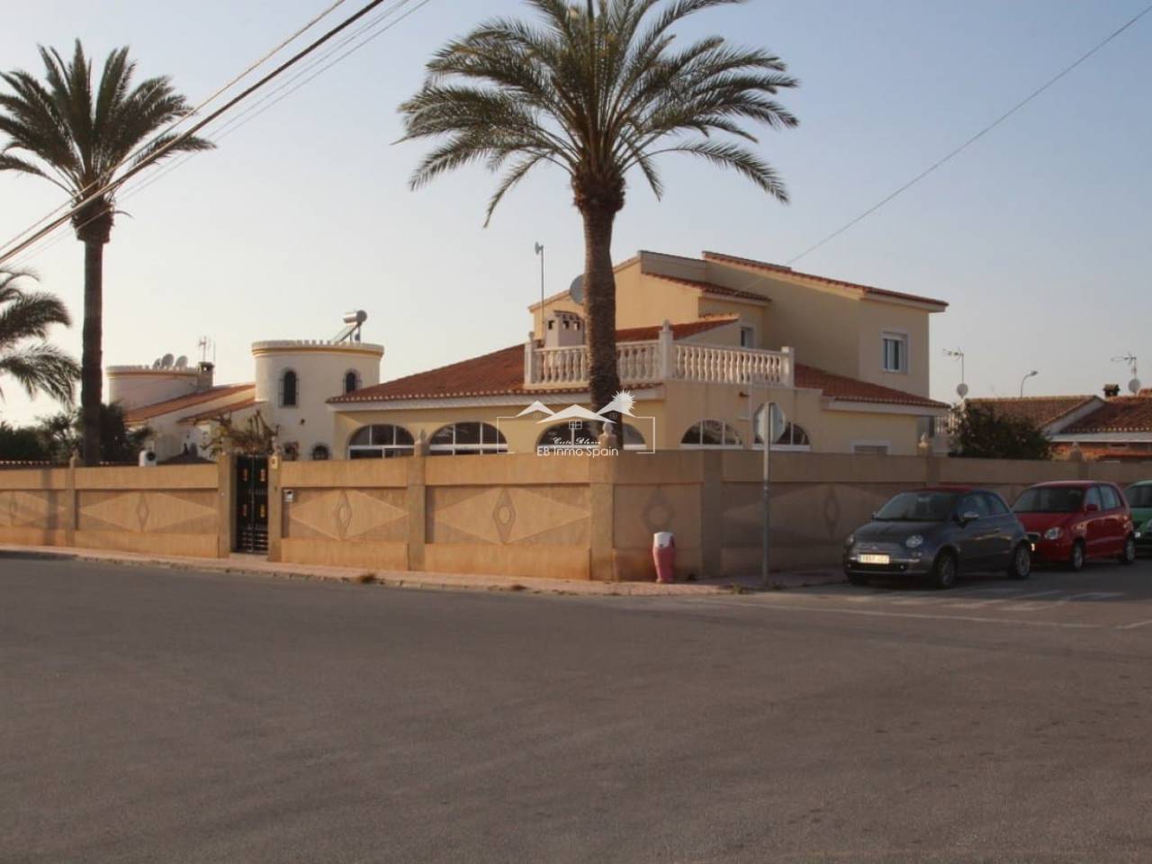 Villa - Resale - Torrevieja - EB53