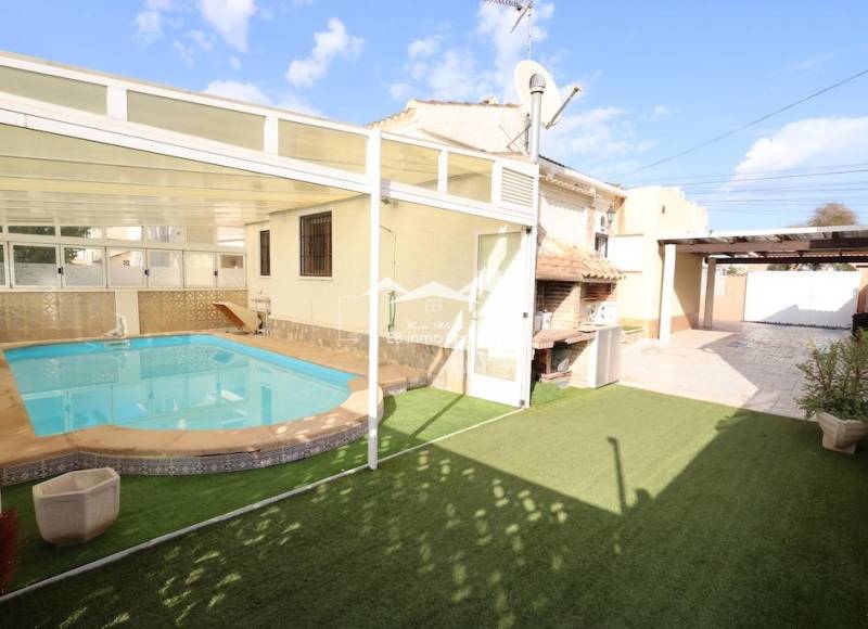 Villa - Resale - Torrevieja - La Siesta - El Salado - Torreta