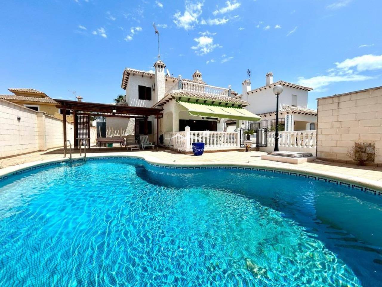 Villa - Seconde main - Orihuela Costa - UE-86539