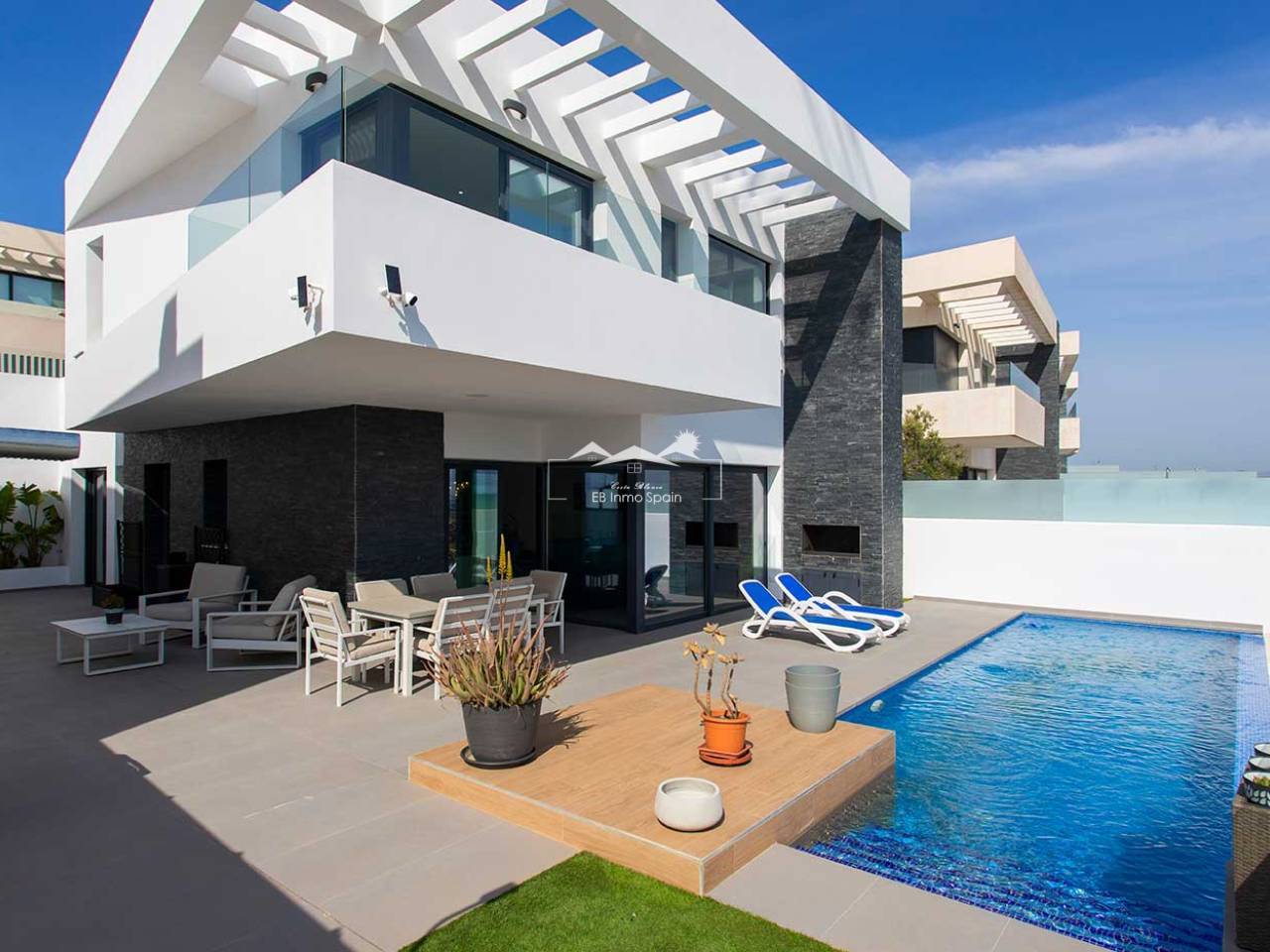 Villa - Segunda mano - Ciudad Quesada - SP-34523