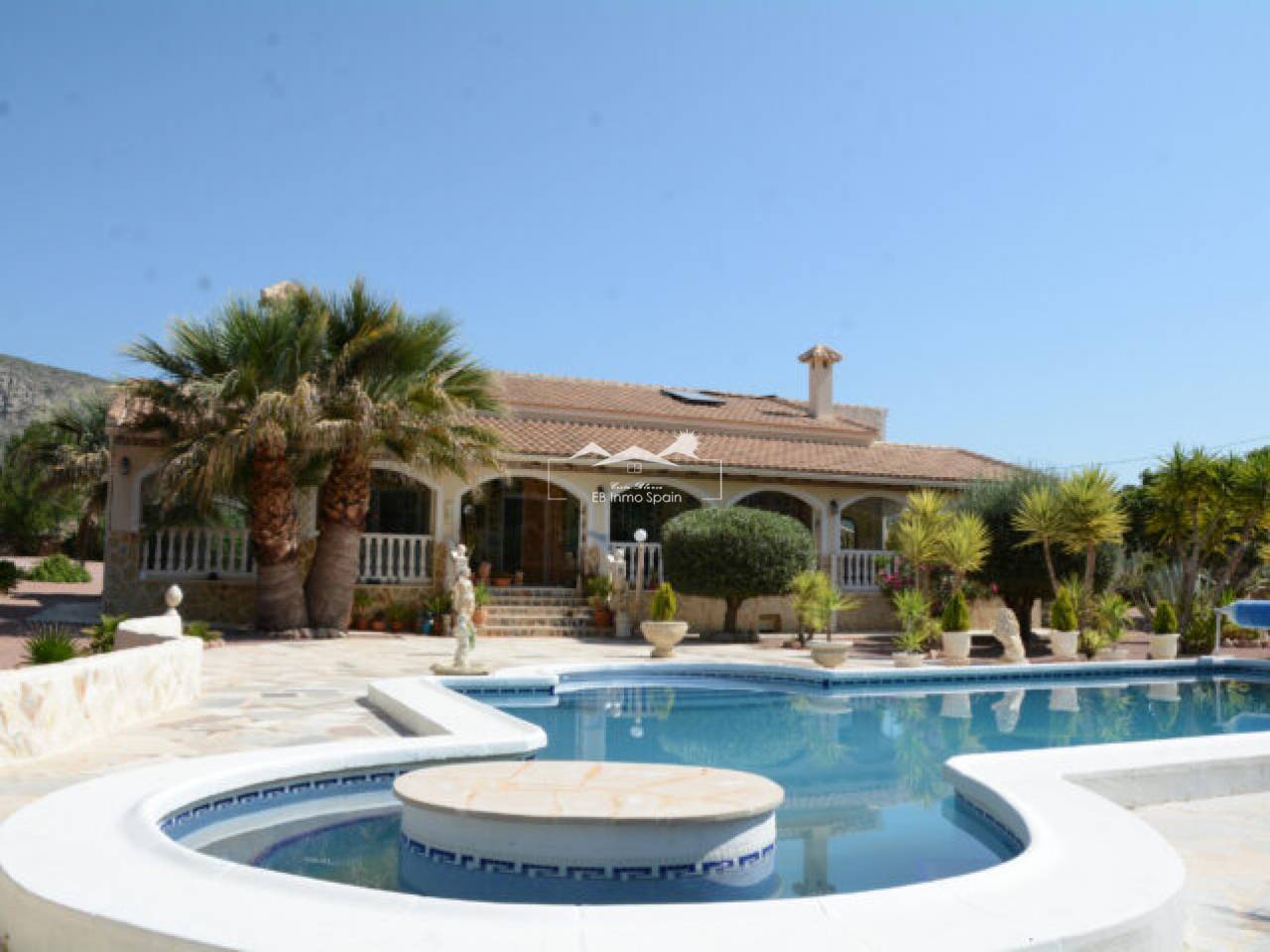 Villa - Segunda mano - La Romana - MSC-53379