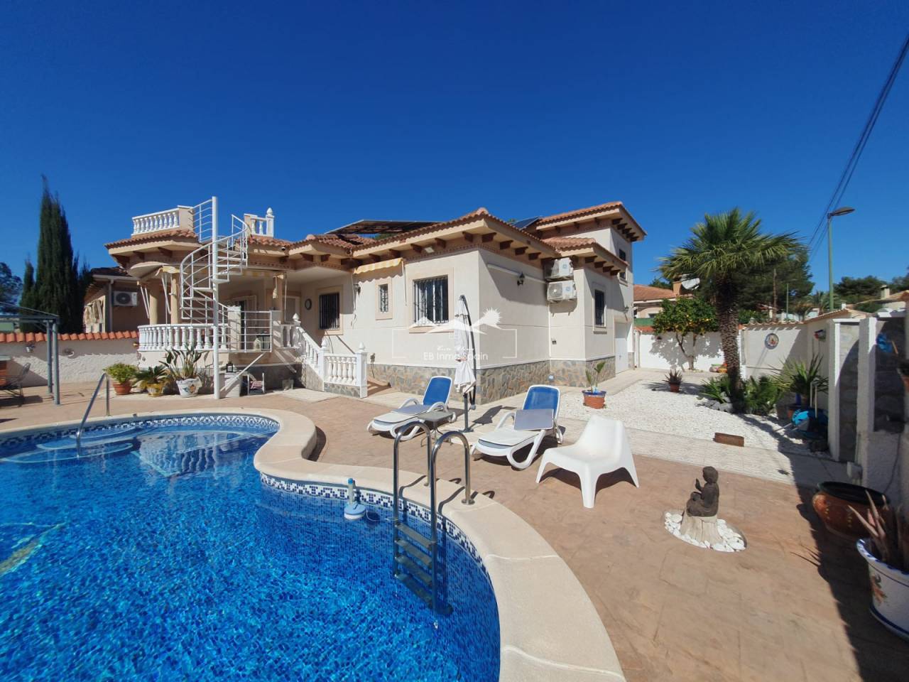 Villa - Segunda mano - Pinar De Campoverde - AI-61520